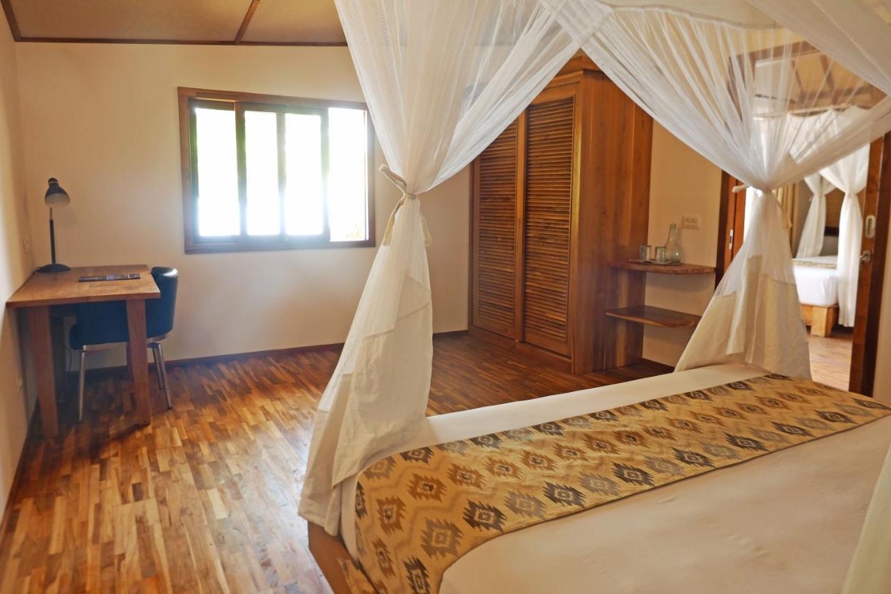 Komodo Resort Sebayur Екстериор снимка
